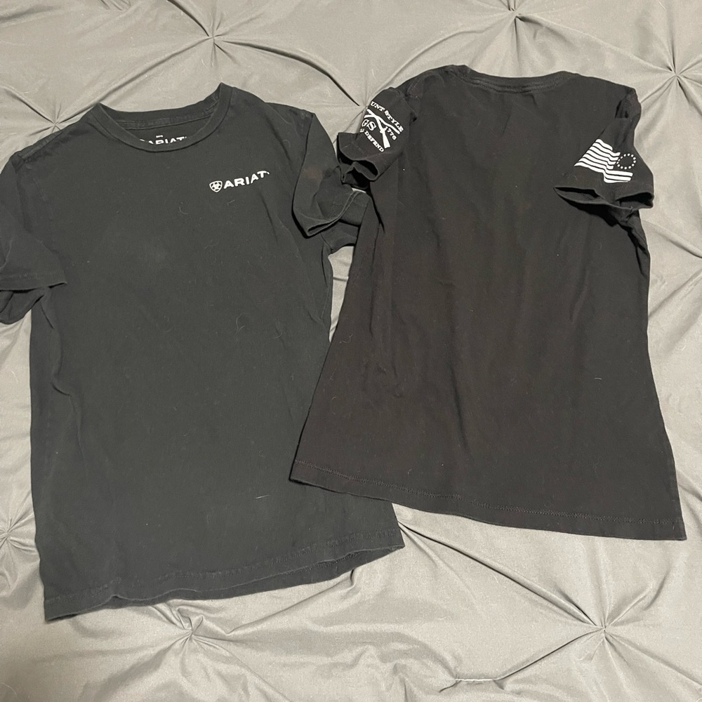 'Ariat and Grunt Style Black Short Sleeve Tee bundle small